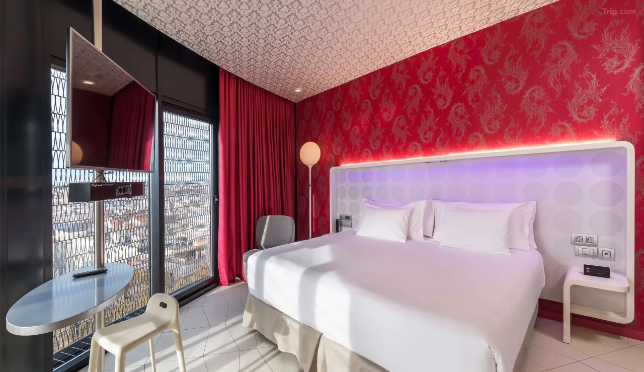 Junior Suite — Trip.com listing photograph